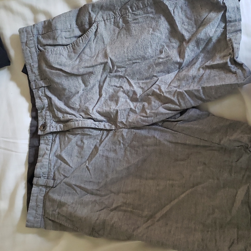 Calvin Klein mens shorts size 36 grey